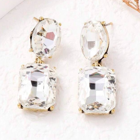 Jewelry - Square rhinestone drop earrings. New.